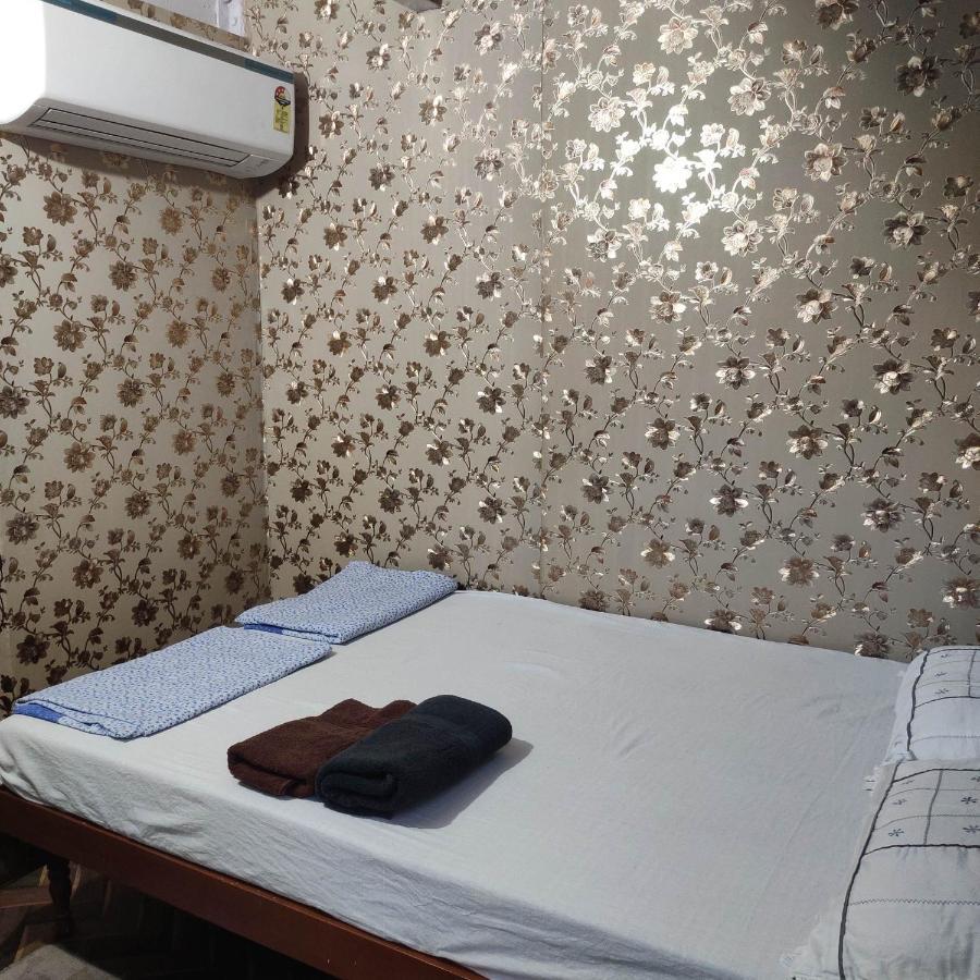 Ira Homestay Mathura - Divine Spiritual Stay 客房 照片
